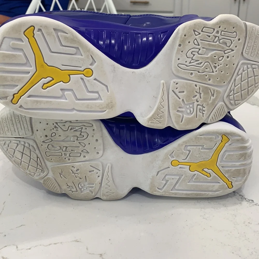 Nike Air Jordan Retro| Size 8